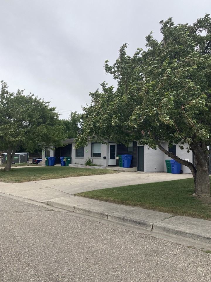 Scenic Court (4 Plex) - Photo 3 of 3