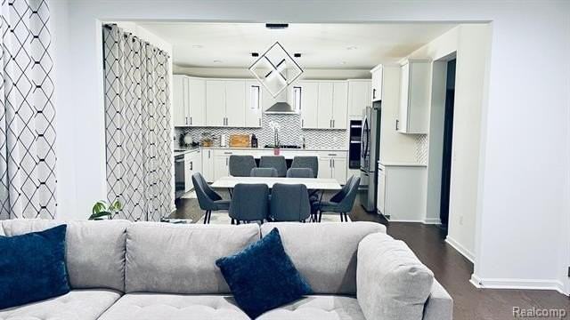 51949 Westend Dr - Photo 3 of 19