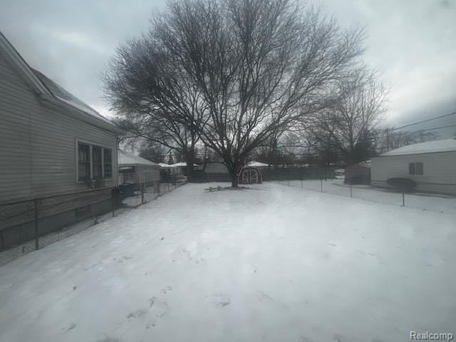 5626 Merrick St - Photo 5 of 21