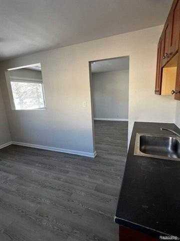 5626 Merrick St - Photo 7 of 21