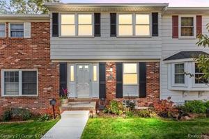 featured image of 42645 Savoy Ct