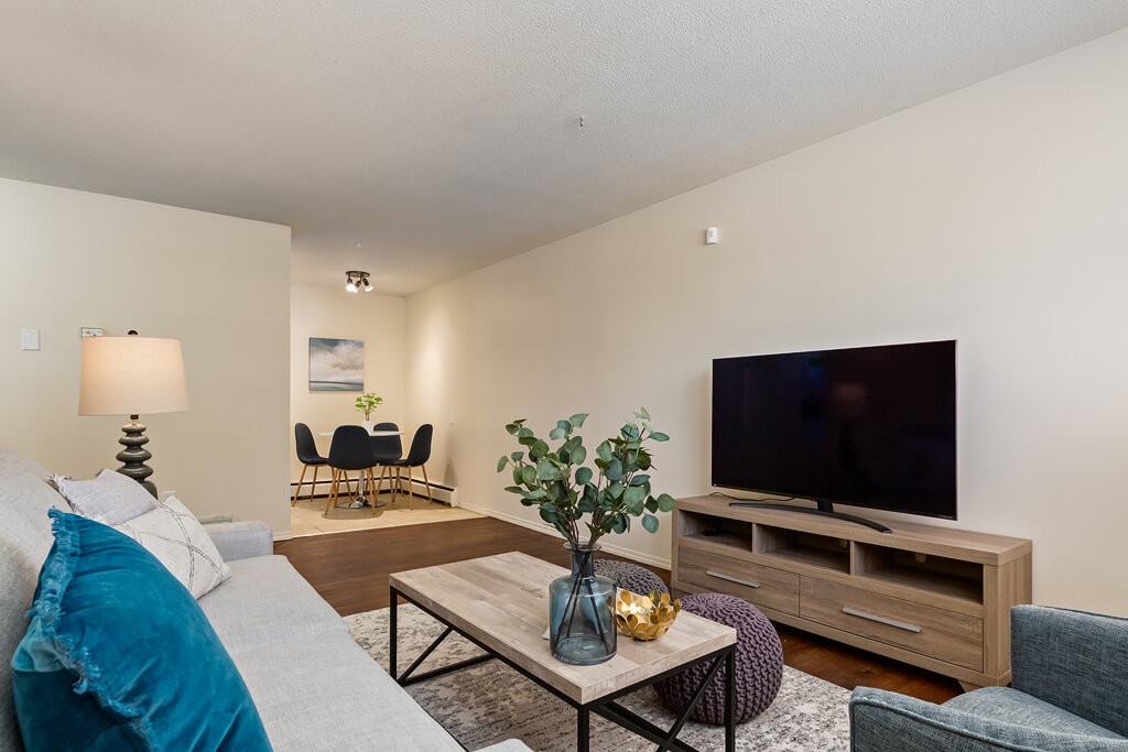 River Vista - Photo 6 of 19