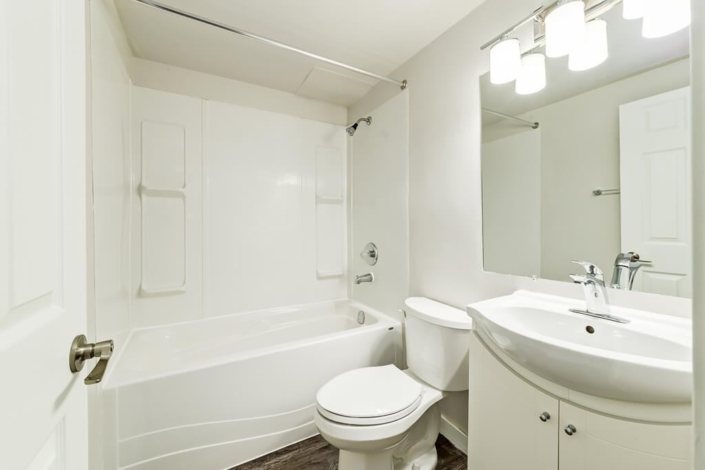 Louise Apartments - Photo 7 of 13