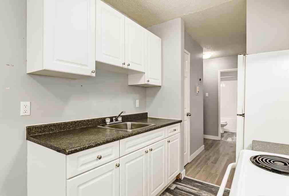 Madison Arms - Photo 5 of 36