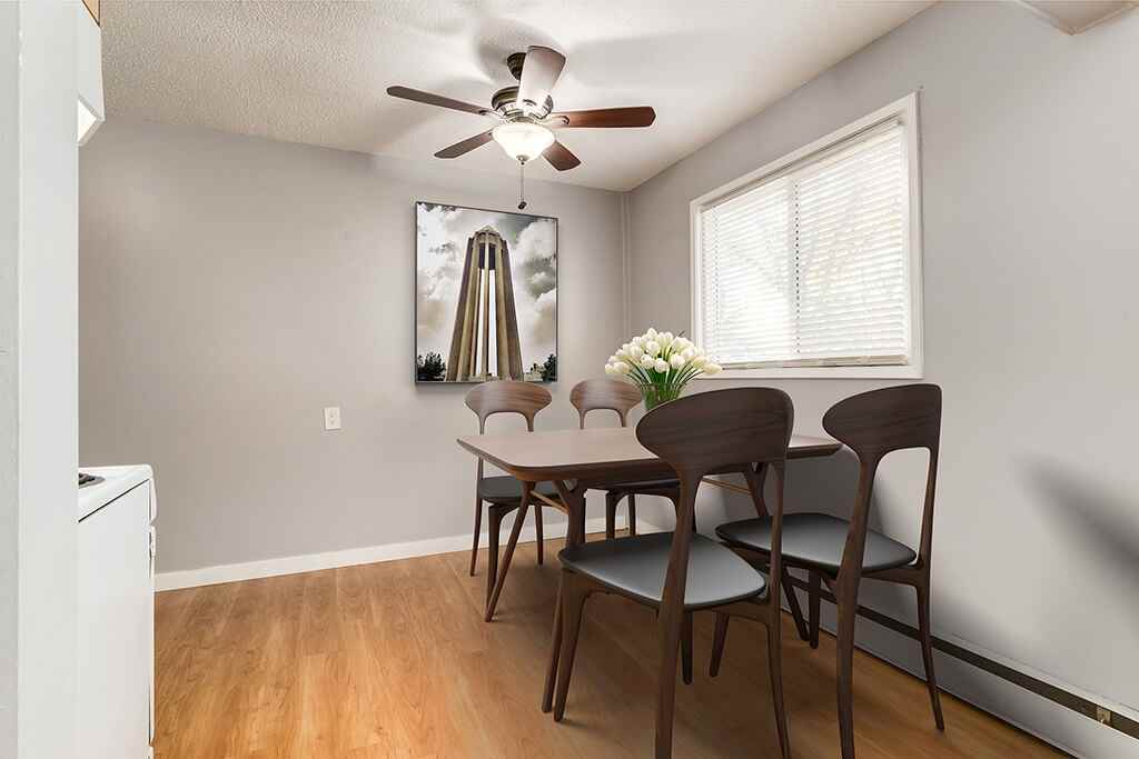 Michael Manor - Photo 6 of 13