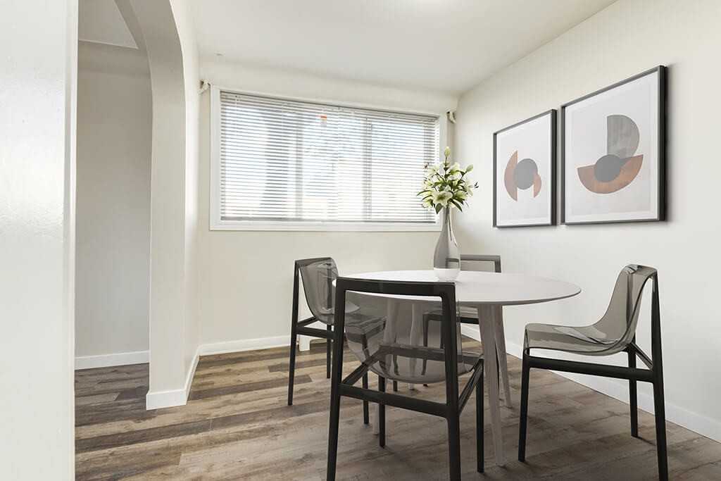 Brittany Apartments - Photo 4 of 25