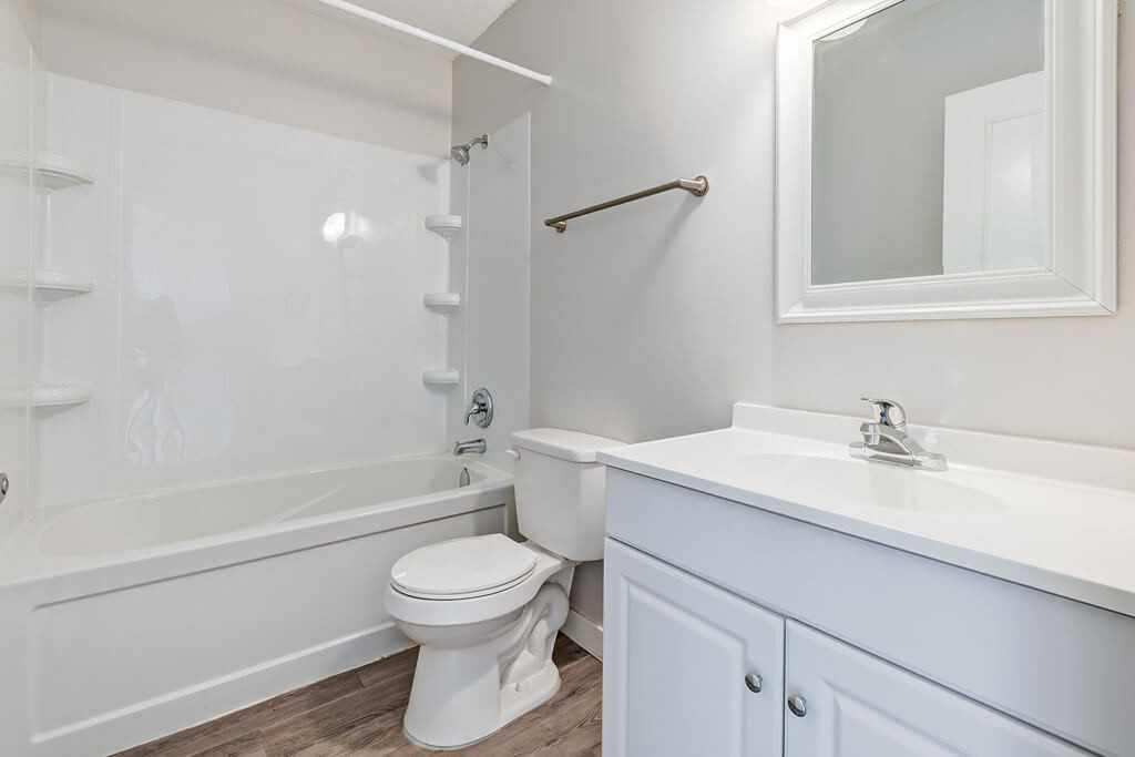 Lockhart Manor - Photo 7 of 35