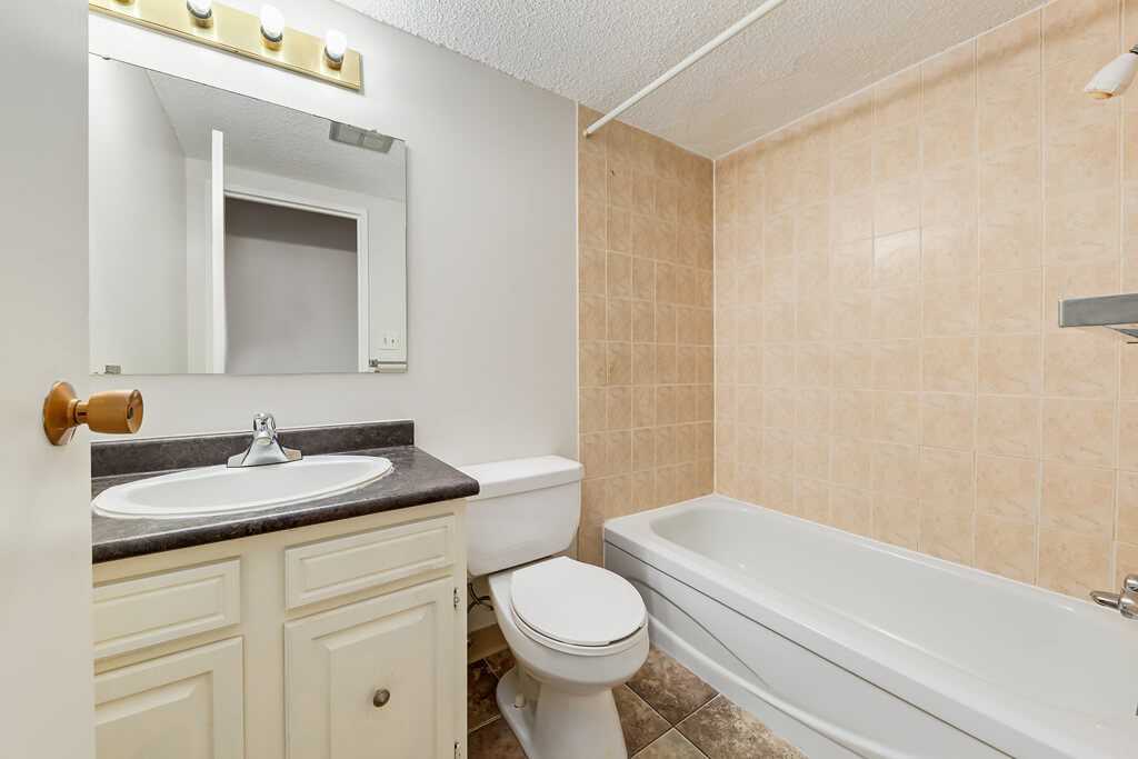 Heritage House - Photo 6 of 12