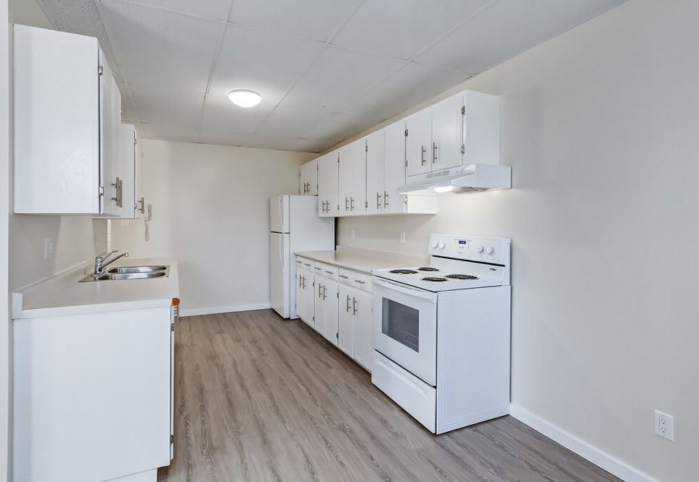 Silver Ridge Apartments - Photo 4 of 23