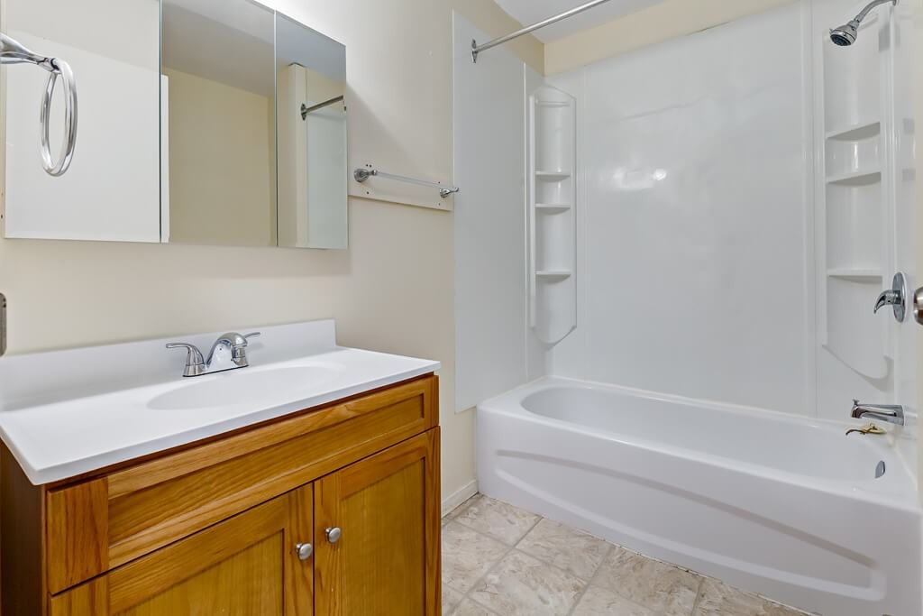 Silver Ridge Apartments - Photo 7 of 23