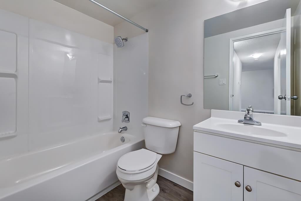 Caswell Manor - Photo 7 of 22