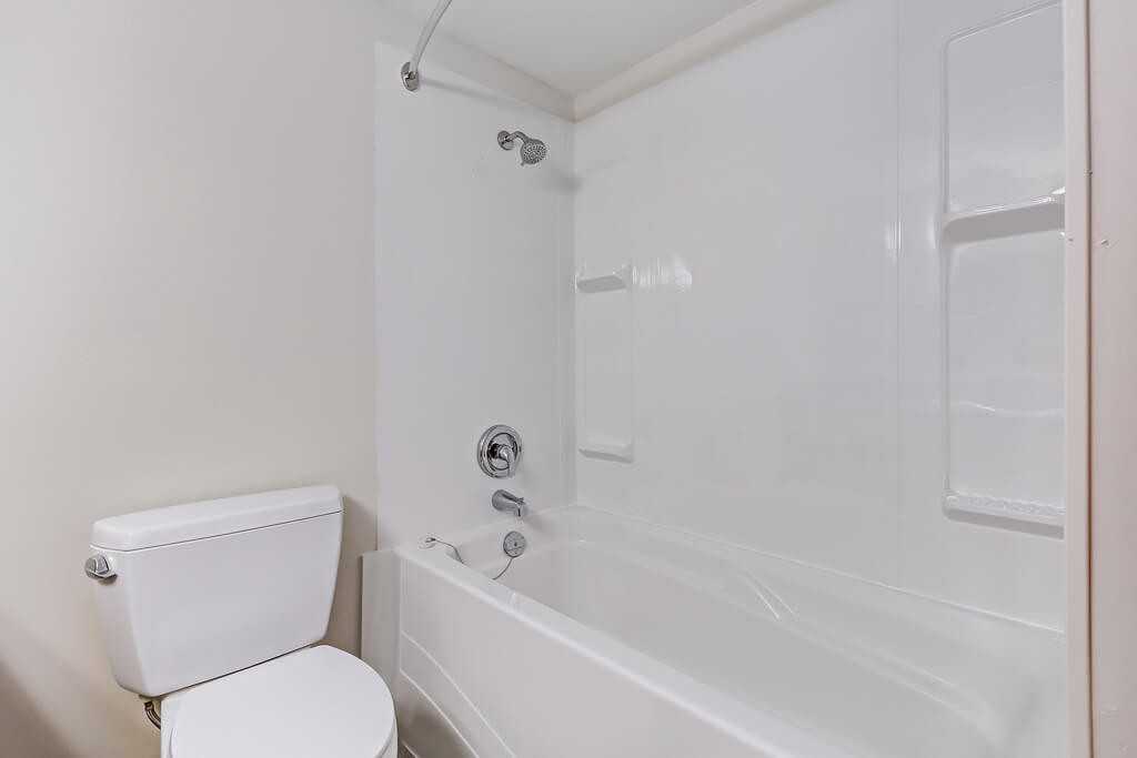 Haworth Manor - Photo 7 of 15