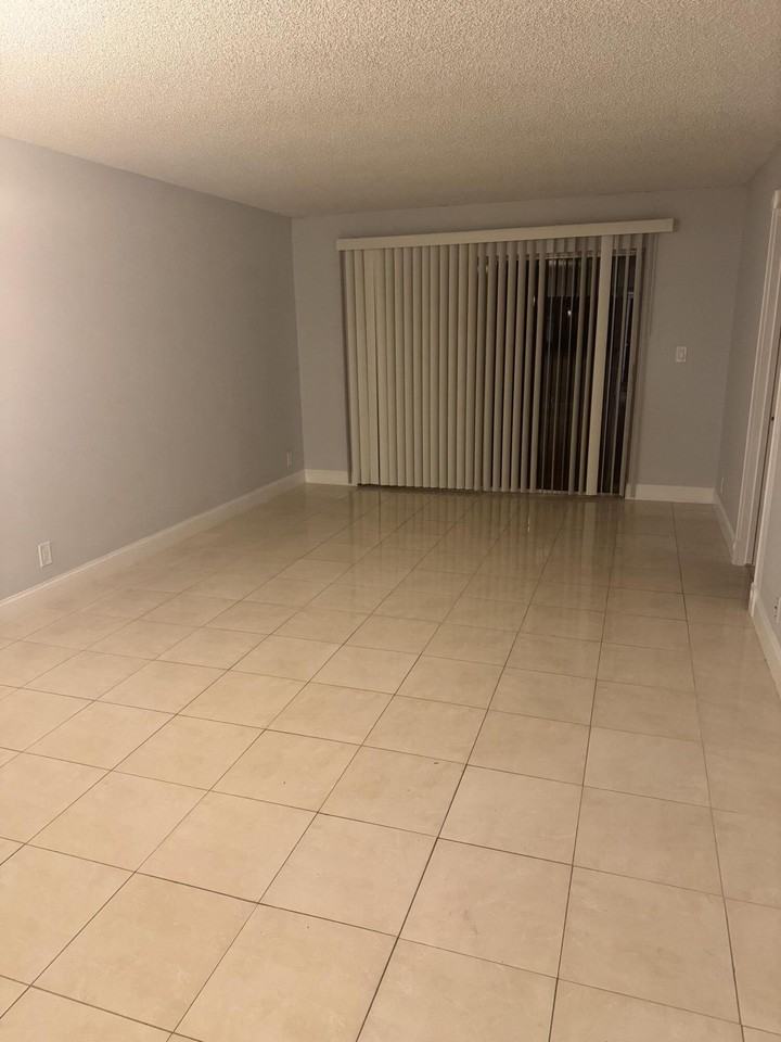 7831 Colony Cir S #202 - Photo 5 of 22