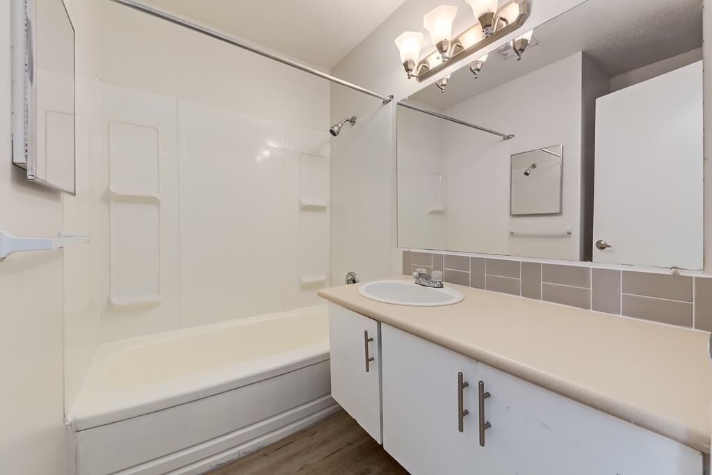 Astro Villa - Photo 5 of 35