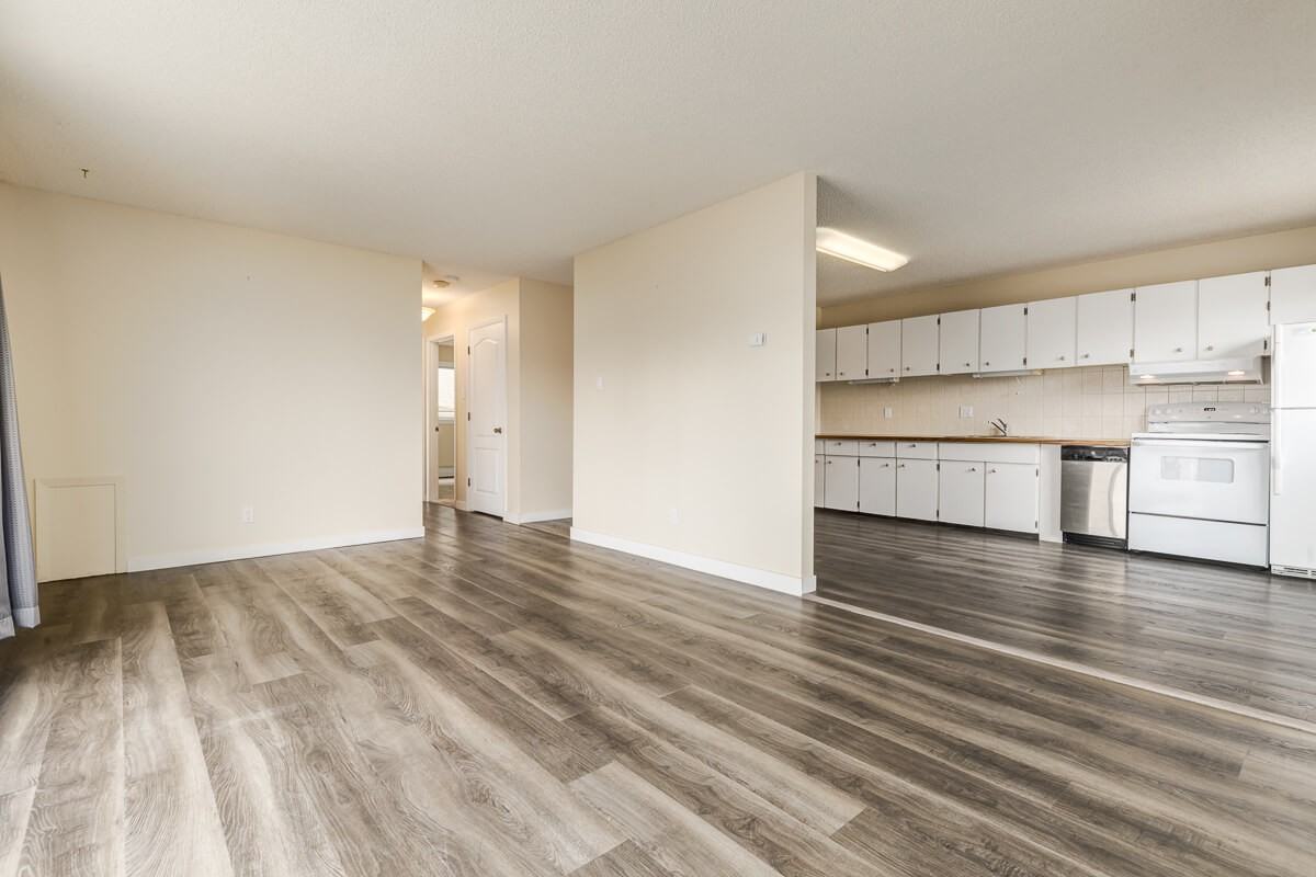 The Townhouse - Photo 4 of 12