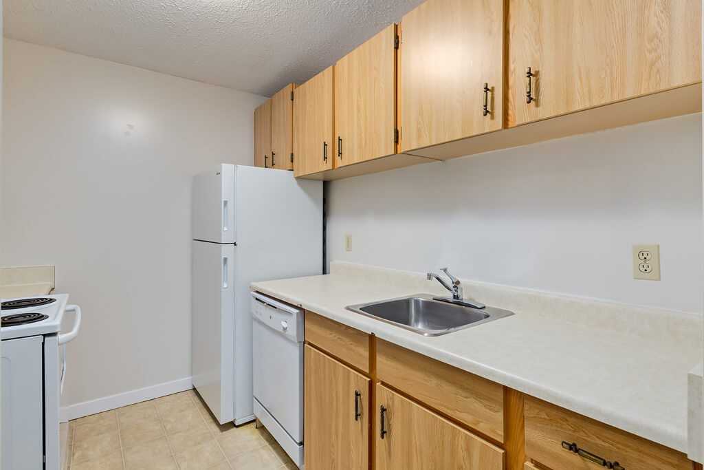 Pebble Ridge - Photo 6 of 28