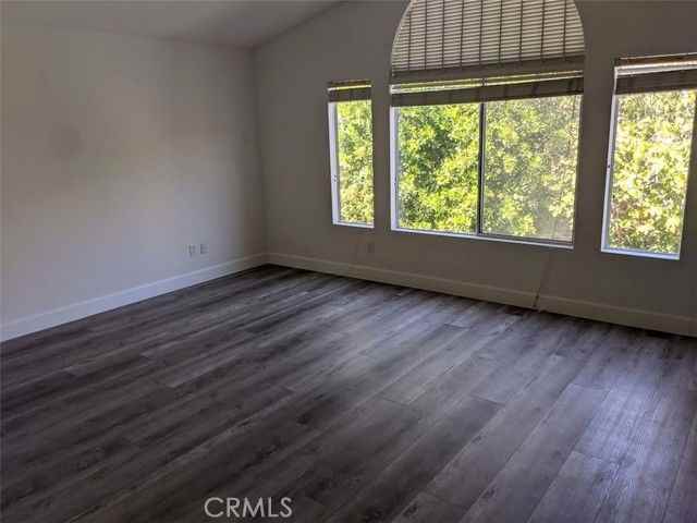 19833 Sierra Meadows Ln - Photo 3 of 8