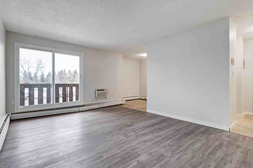 Princess Ann Apartments - Photo 7 of 21