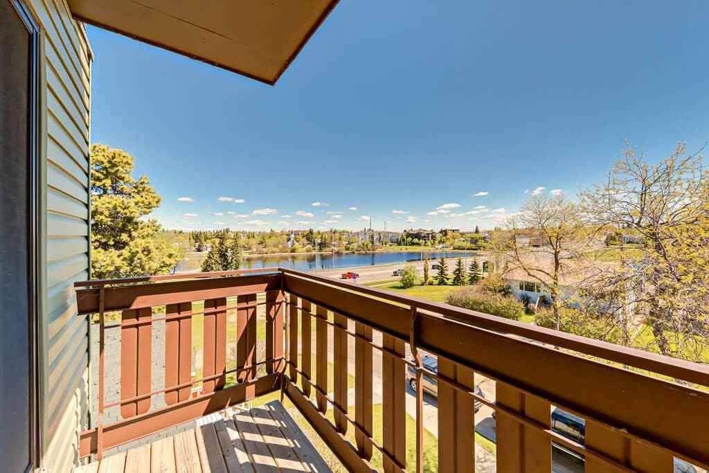 Lamplighter - Photo 7 of 11