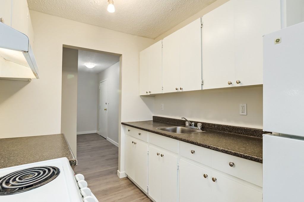 Regal Court - Photo 7 of 22