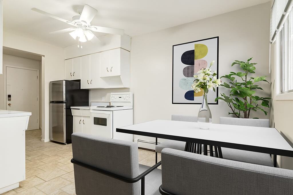 Soho Manor - Photo 2 of 42