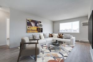 featured image of 331 Broad St N