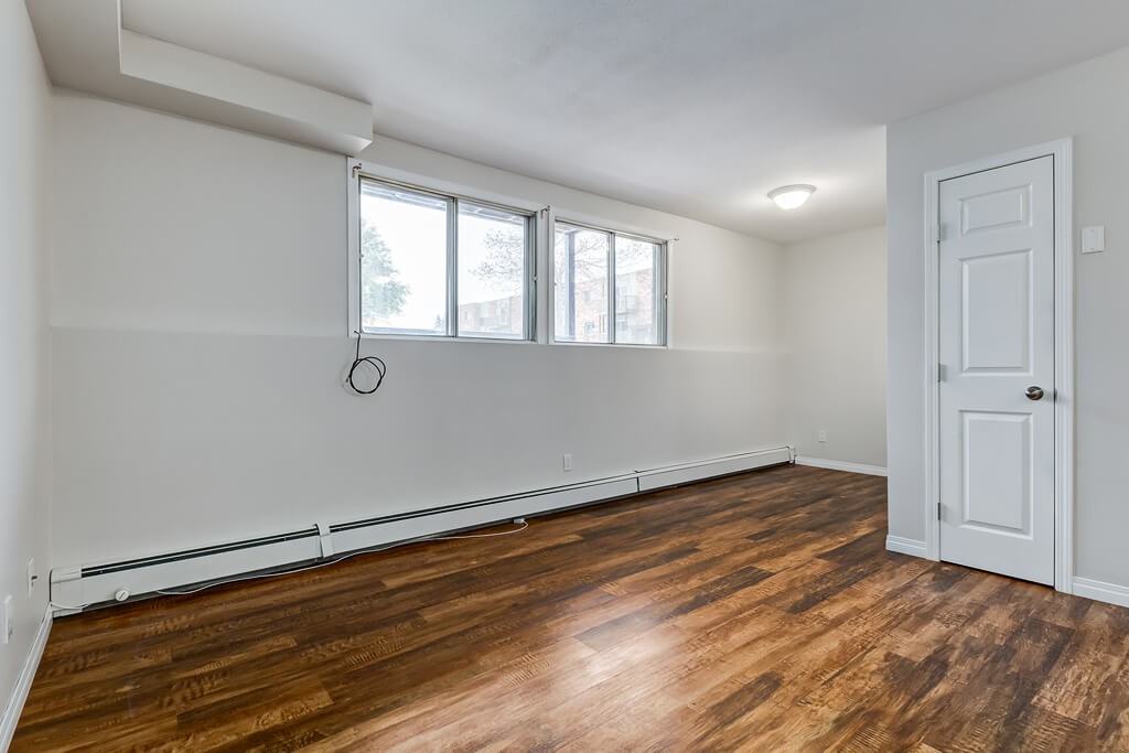 Prince Charles Apartments - Photo 6 of 24