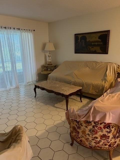 221 Lake Meryl Dr - Photo 7 of 31