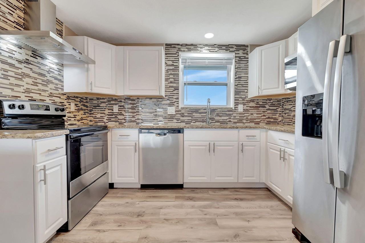 Spare Dr - Photo 2 of 17