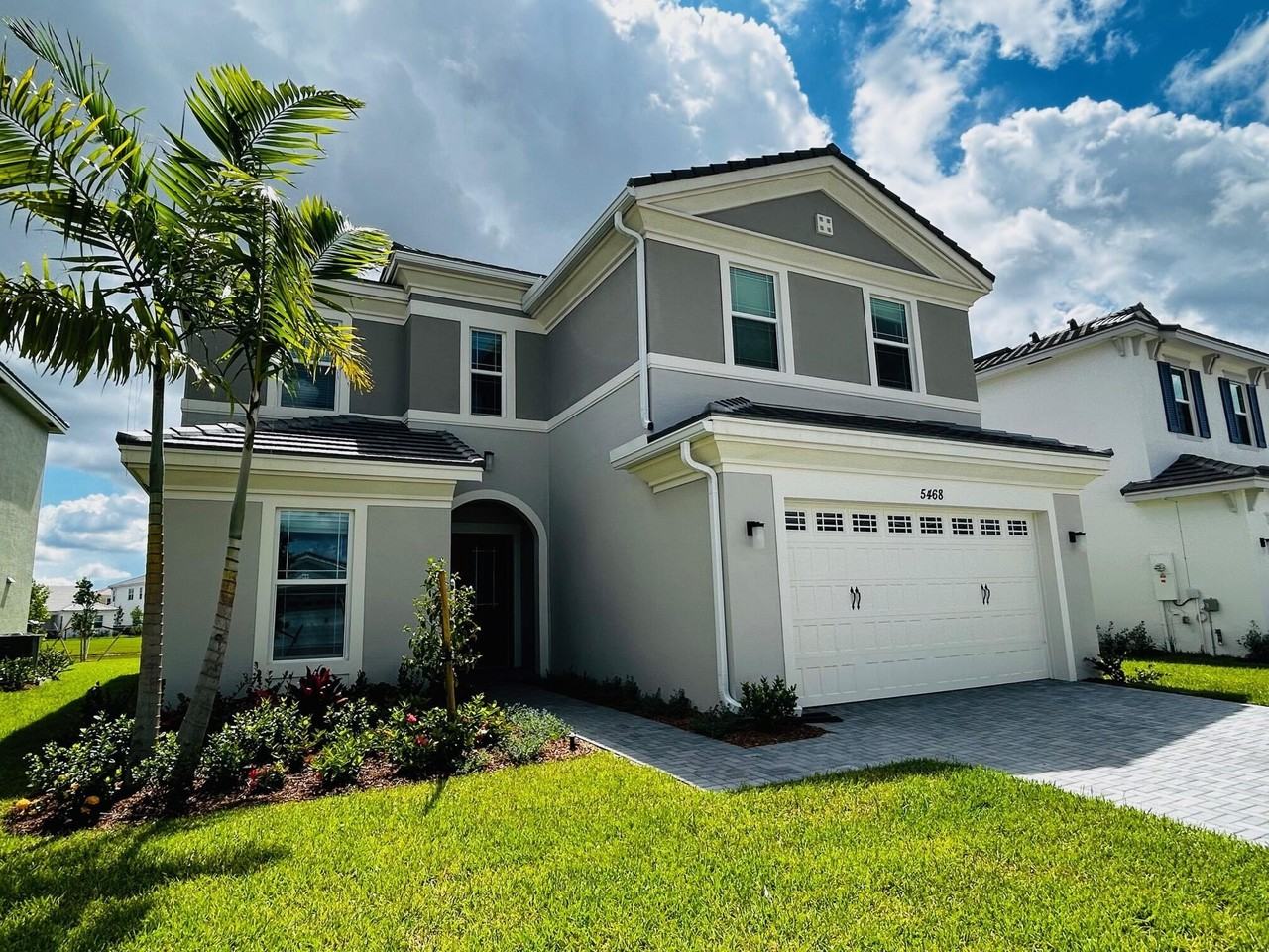 5468 Pecan Dr - Photo 2 of 50