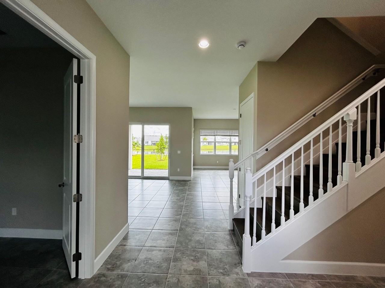 5468 Pecan Dr - Photo 5 of 50