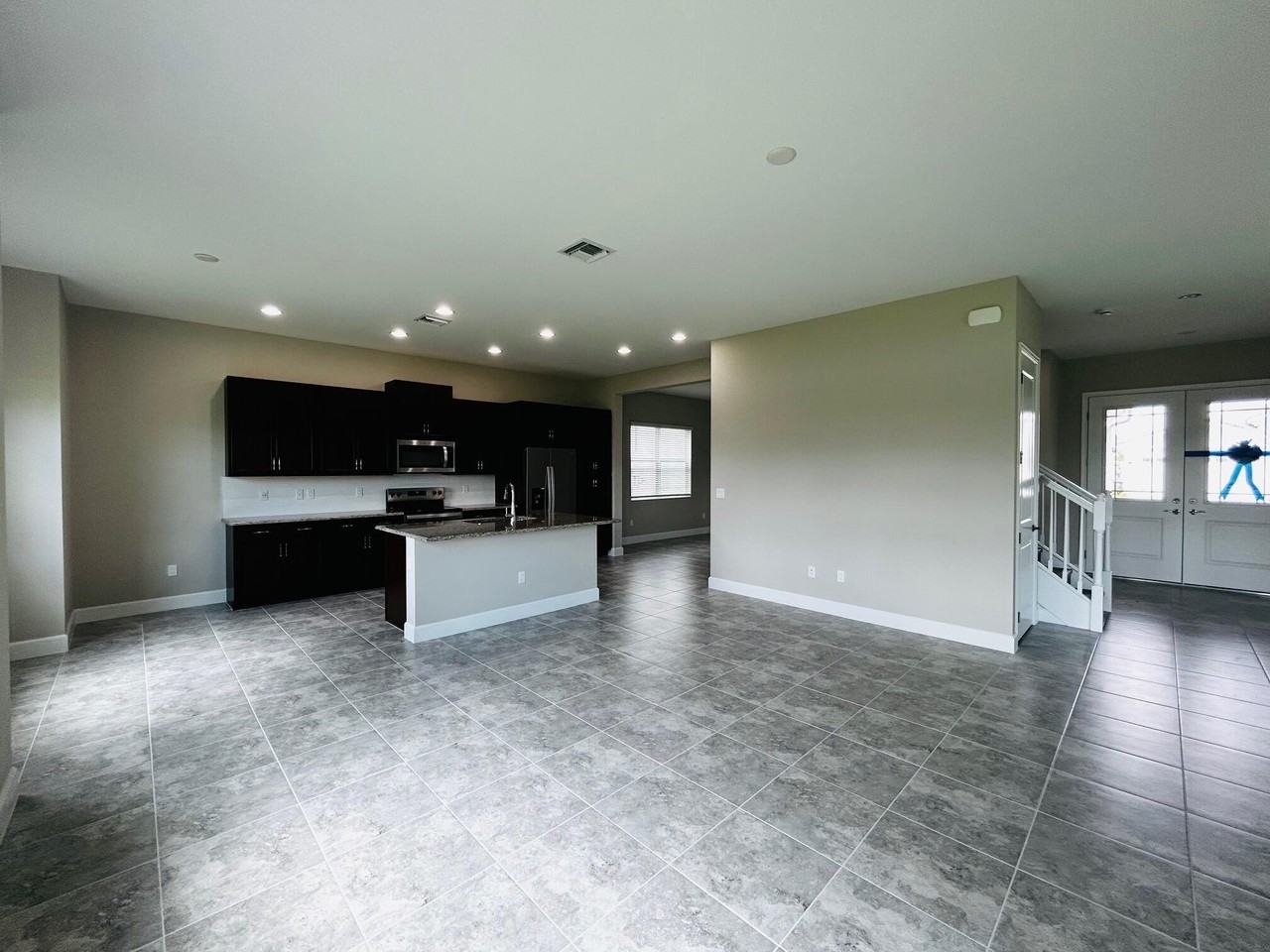 5468 Pecan Dr - Photo 6 of 50