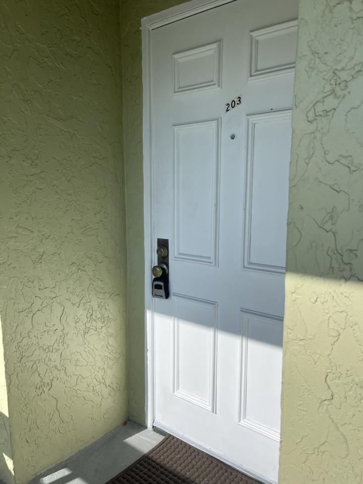 1141 Calamondin Ter #203 - Photo 3 of 28