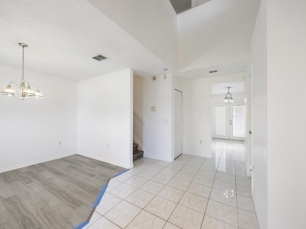 981 Sw Mcelroy Ave - Photo 7 of 45