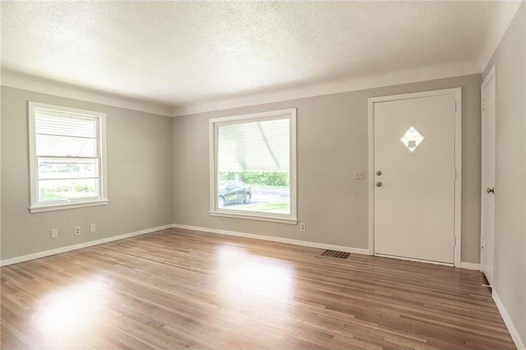 3708 Xenia Ave N - Photo 2 of 20