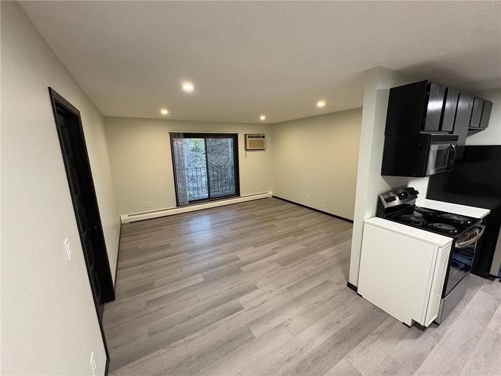 907 Coulee Rd #204 - Photo 7 of 9