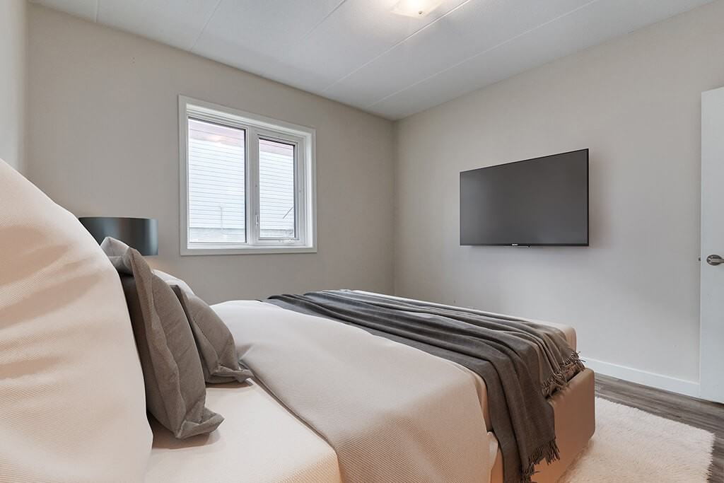 Spruce Manor - Photo 2 of 11