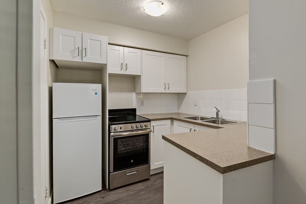 Lincoln House - Photo 4 of 8