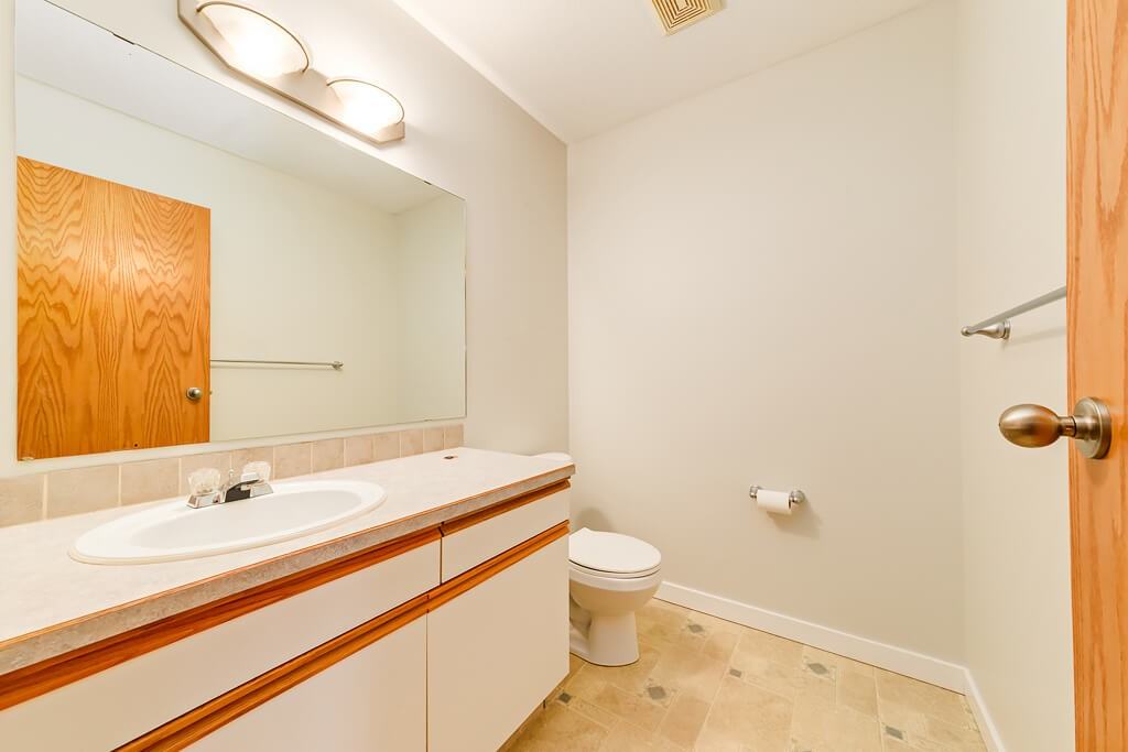 Kyte Crescent Townhomes - Photo 7 of 16