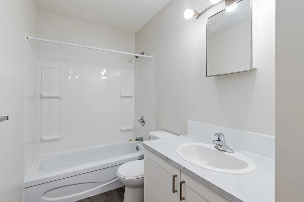 Berkeley Square - Photo 7 of 14