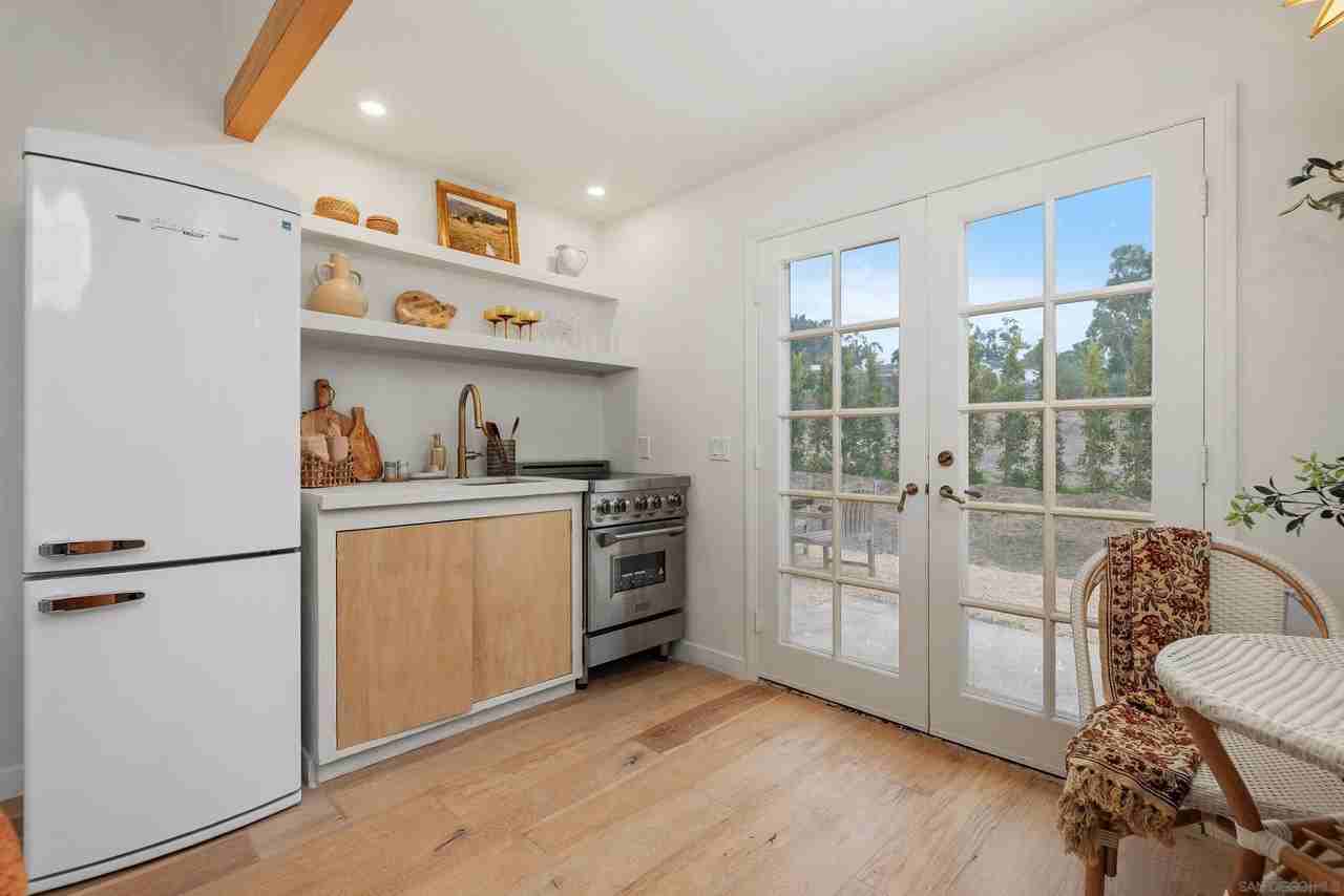 6631 Lago Lindo - Photo 6 of 14