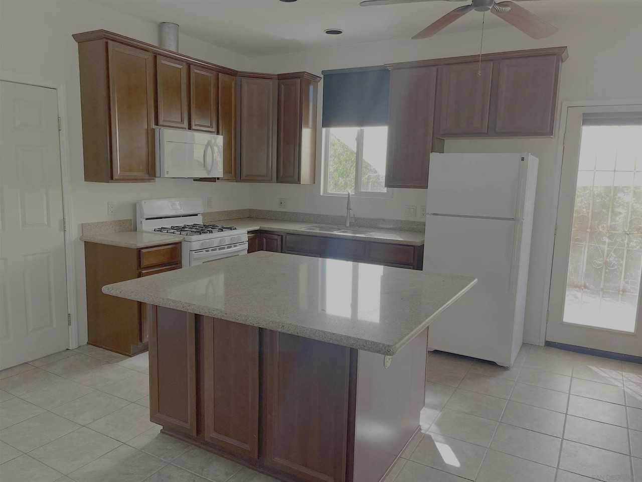 31330 Oak Glen Ln - Photo 7 of 11