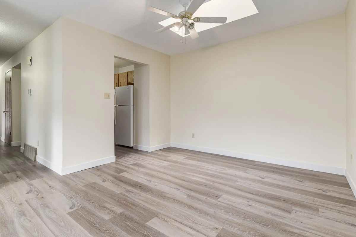 Huntington Townhomes - Photo 5 of 36