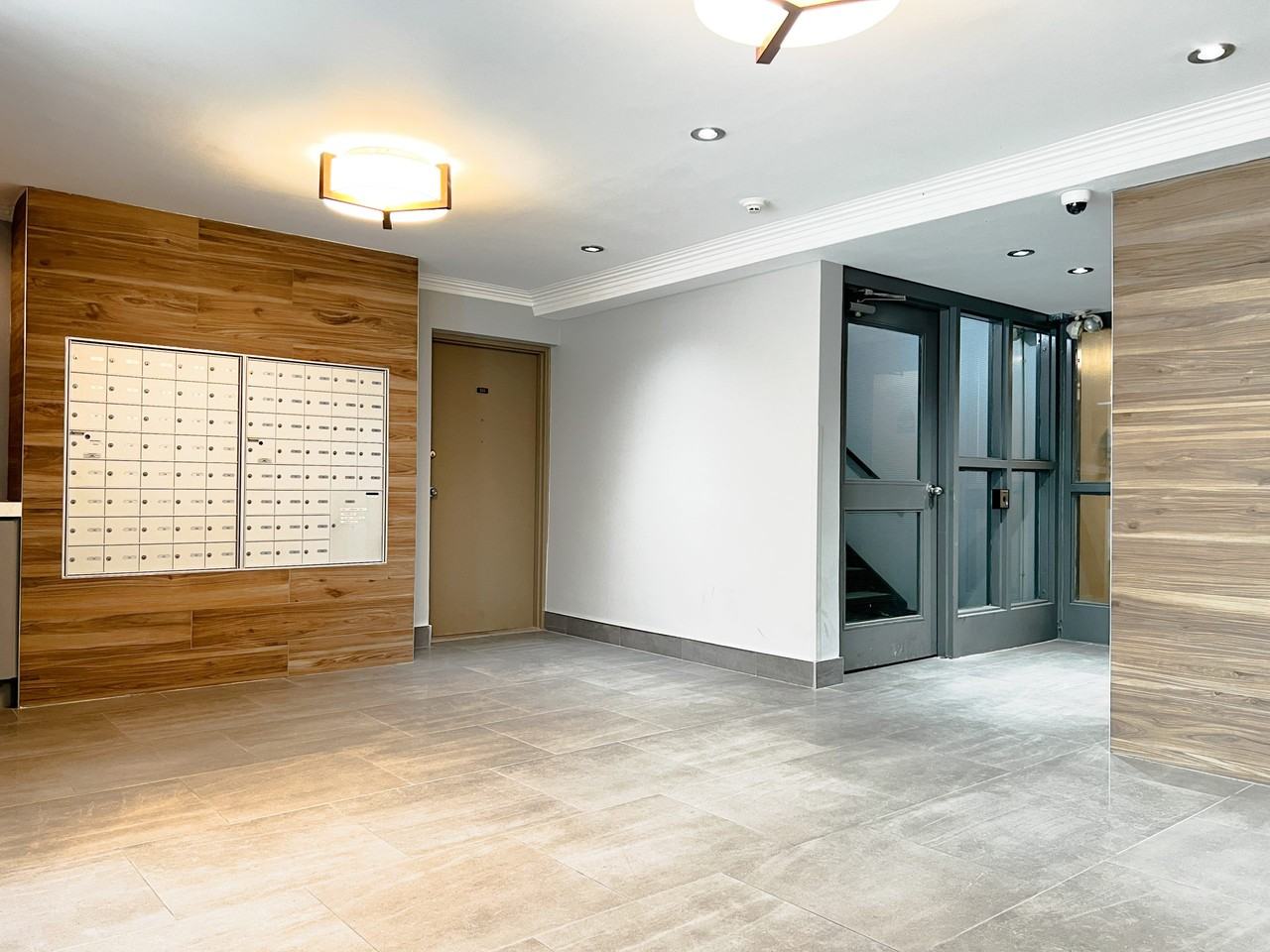 75 Spencer Avenue - Photo 2 of 7