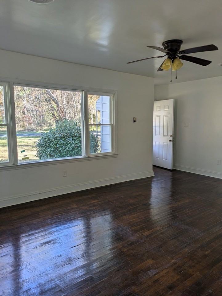 7142 Martins Siding Ln - Photo 4 of 12