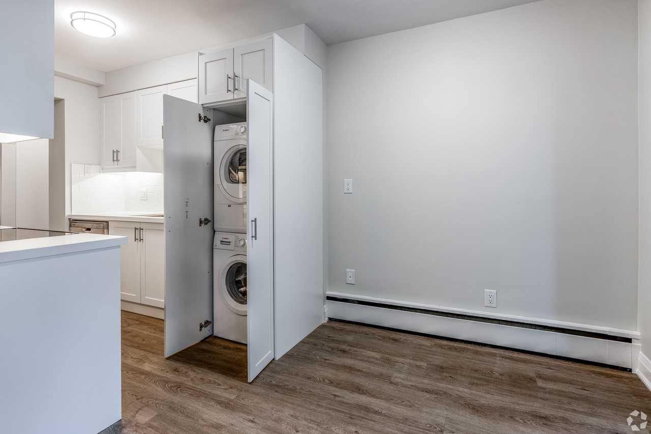 1791 King Street East - Photo 2 of 16