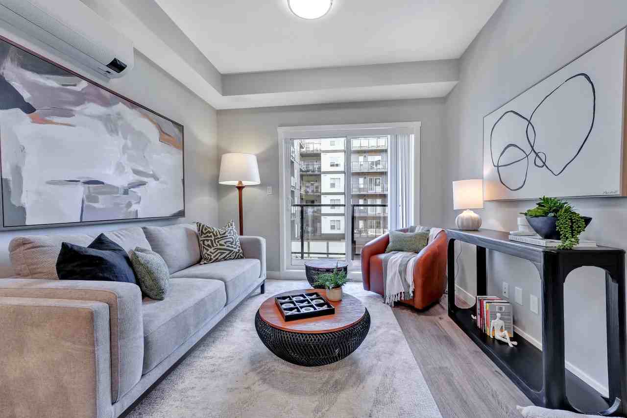 Centennial Court Apartments - Photo 5 of 33