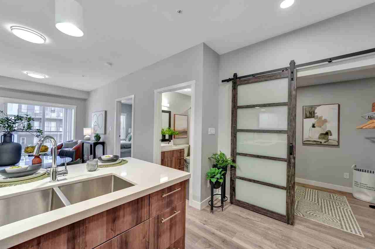 Centennial Court Apartments - Photo 7 of 33