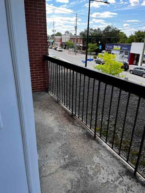 Julian Apartments - Photo 6 of 8