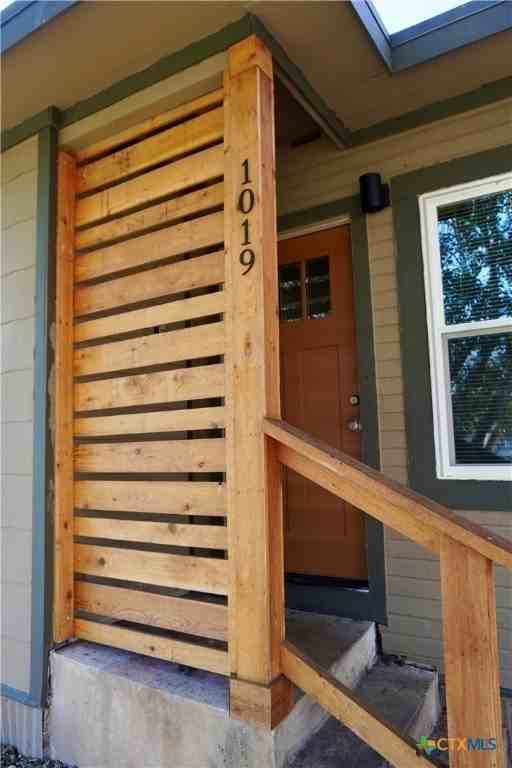 1019 Haynes St - Photo 2 of 28